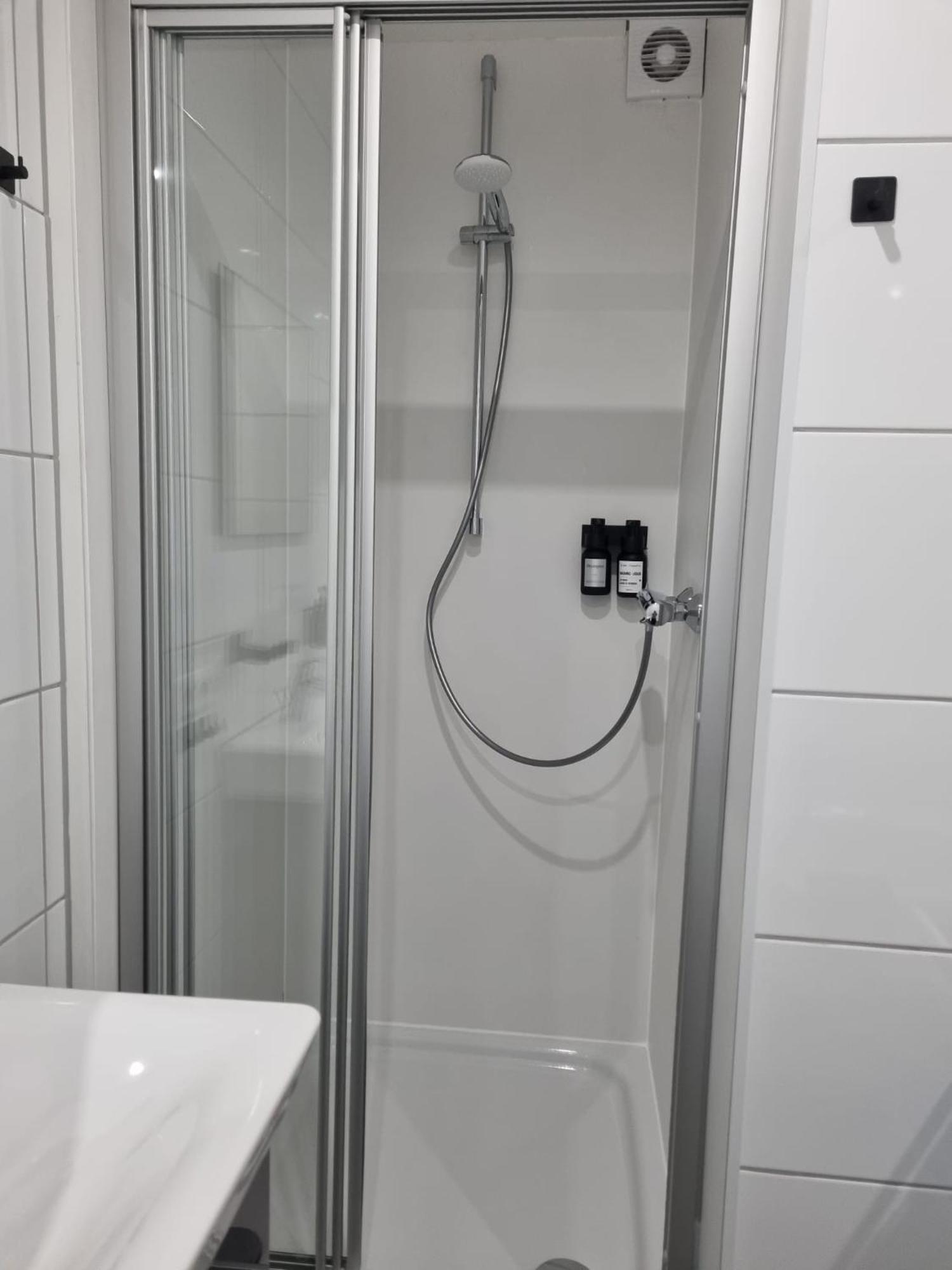 Ferienwohnung Am Rheinpark Emmerich am Rhein Esterno foto