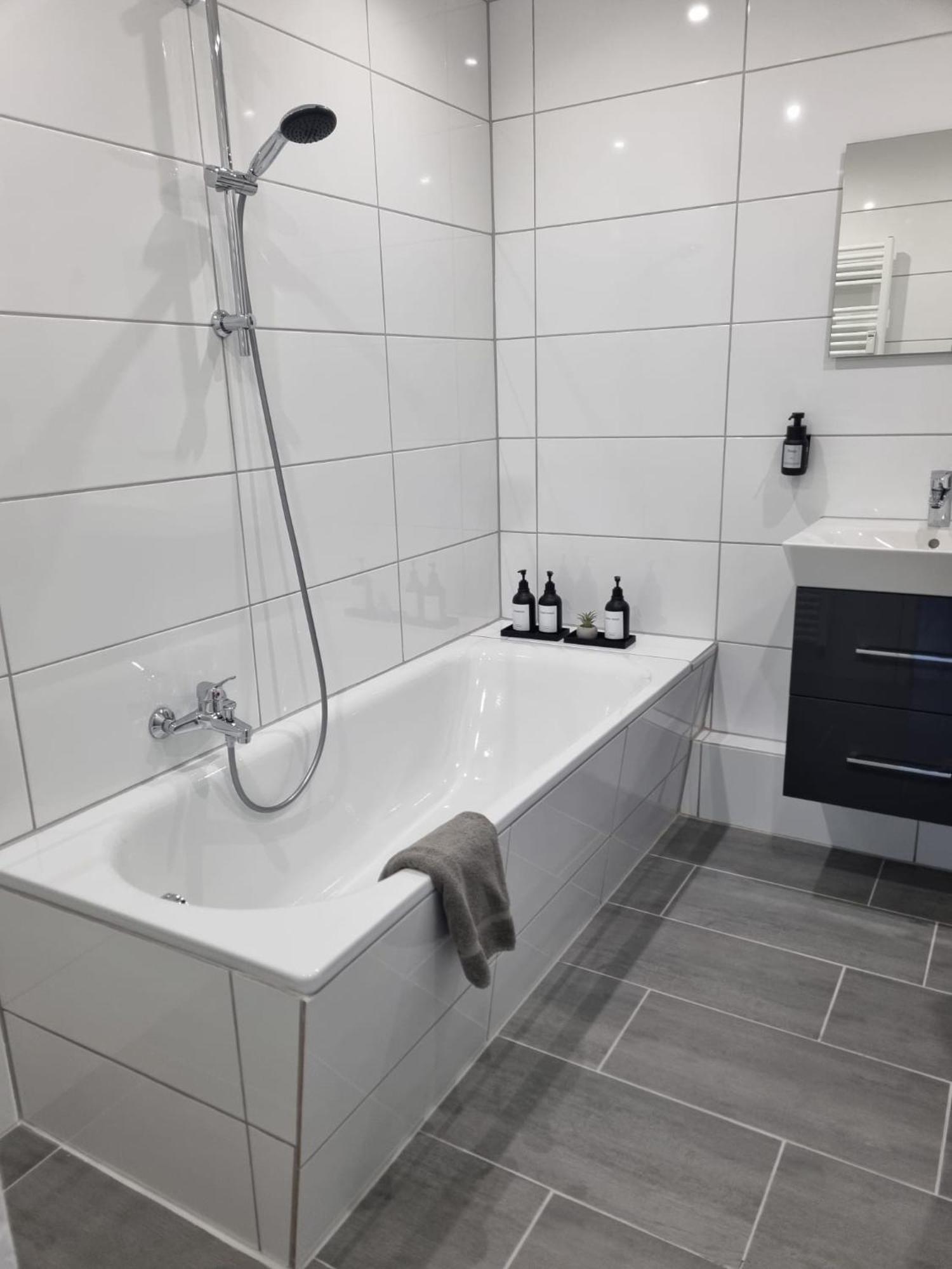 Ferienwohnung Am Rheinpark Emmerich am Rhein Esterno foto